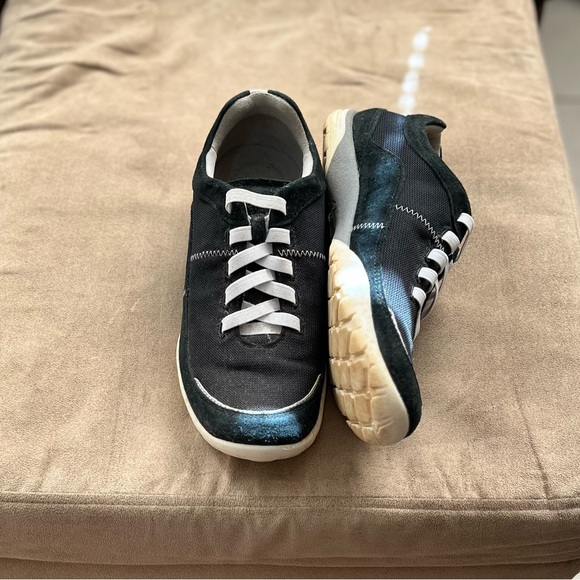 Clark Collection Soft Cushion Slip Ons - Picture 3 of 3